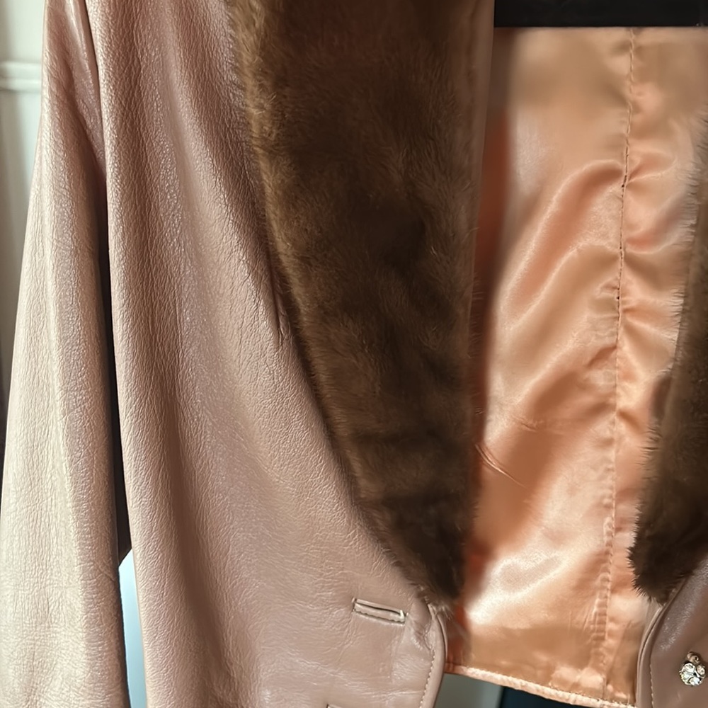 Vintage leather cropped jacket. Small - Picture 6 of 9